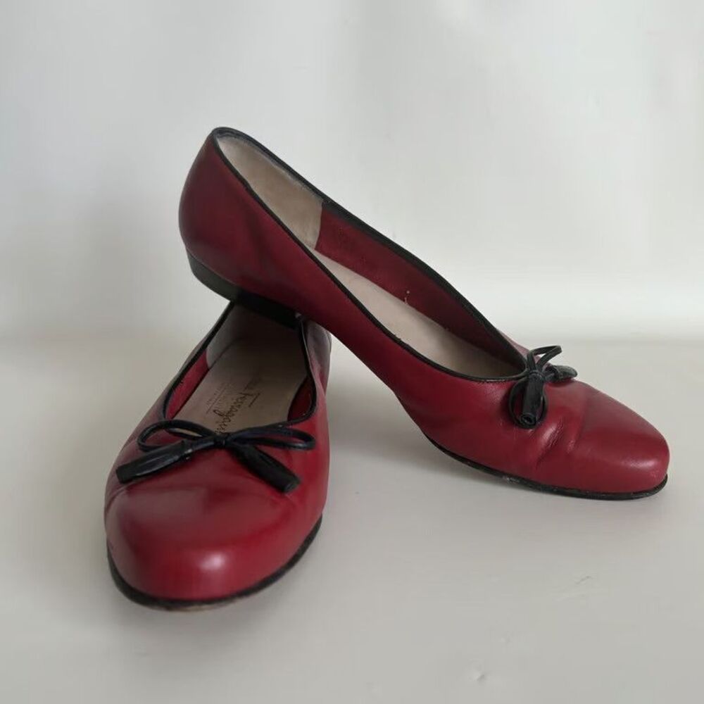 Salvatore Ferragamo Boutique Red Leather Bow Flats Shoes Womens Size 5.5 B Italy - Picture 3 of 13